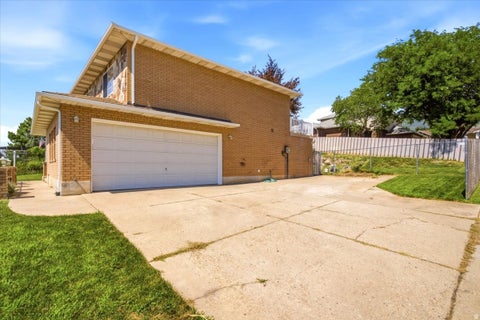 Tiny photo for 1388 N HILLSBORO DR, Layton, UT 84040 (MLS # 2173764)