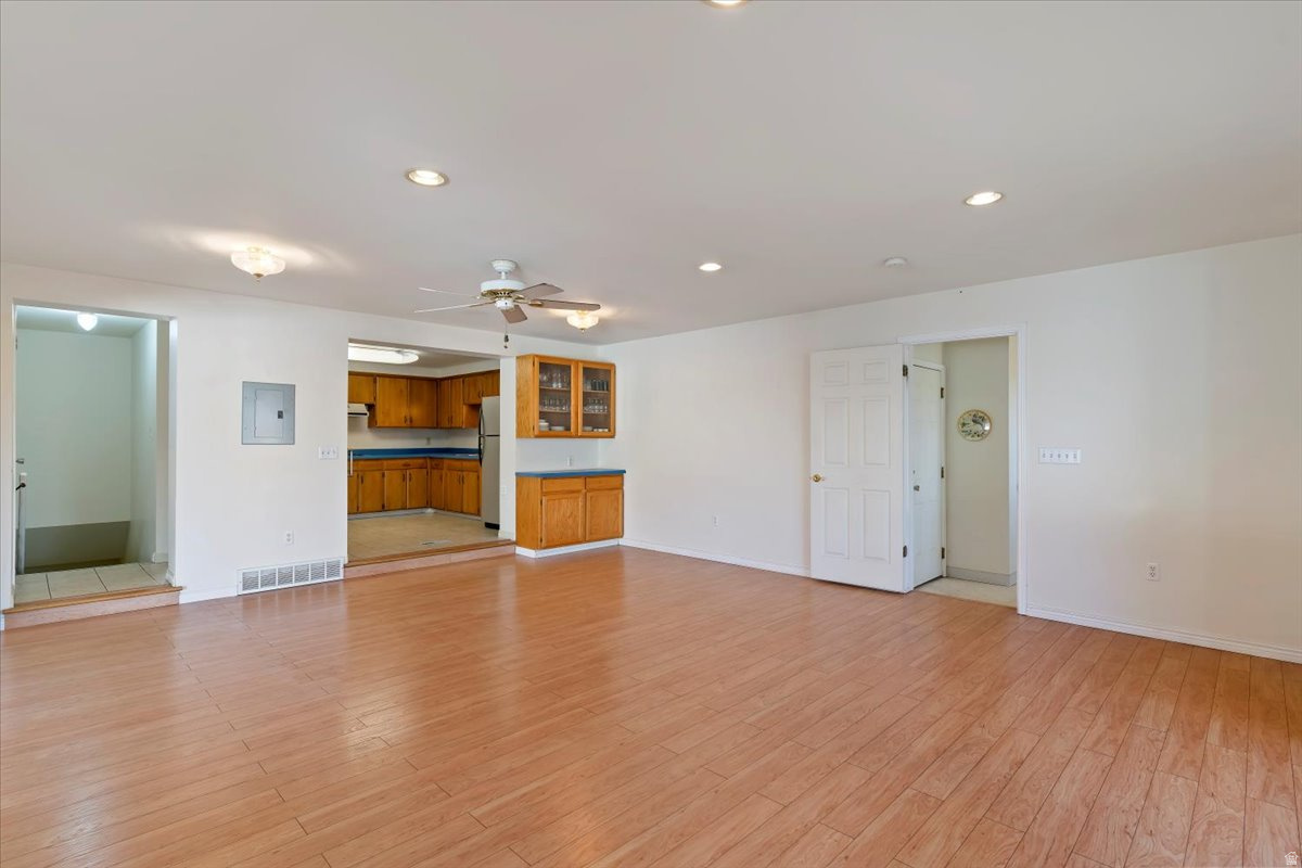 CAROLE HEIGHTS - Residential