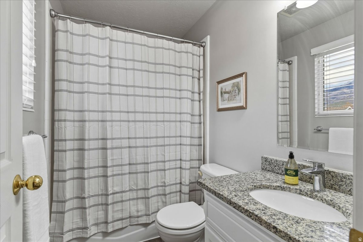 BRIER POINTE - Residential
