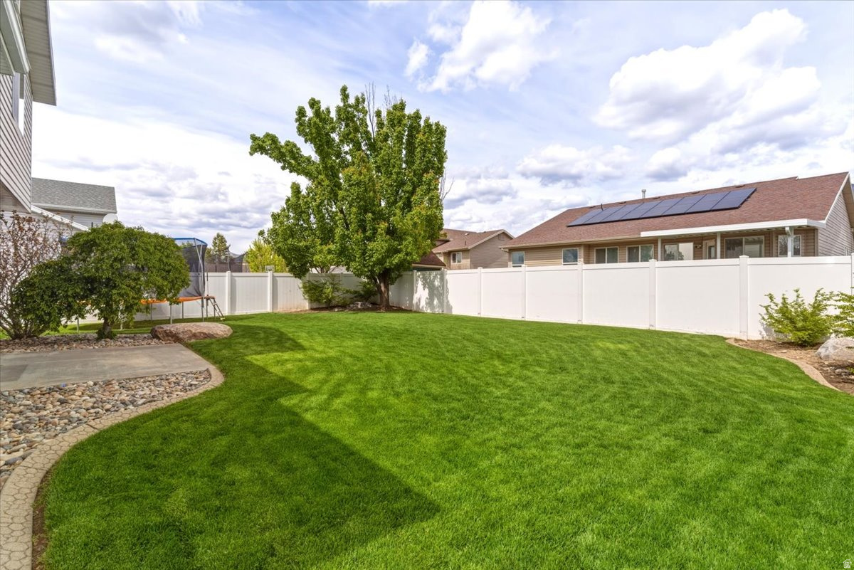 BRIER POINTE - Residential