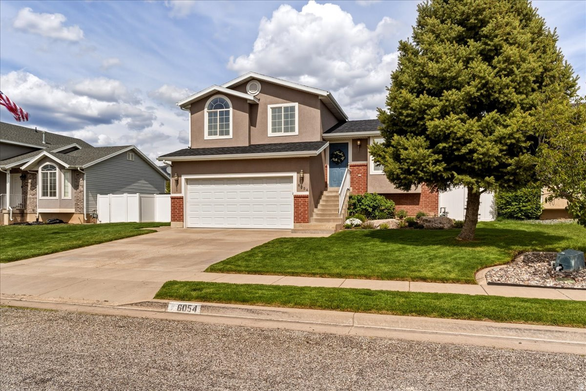 BRIER POINTE - Residential