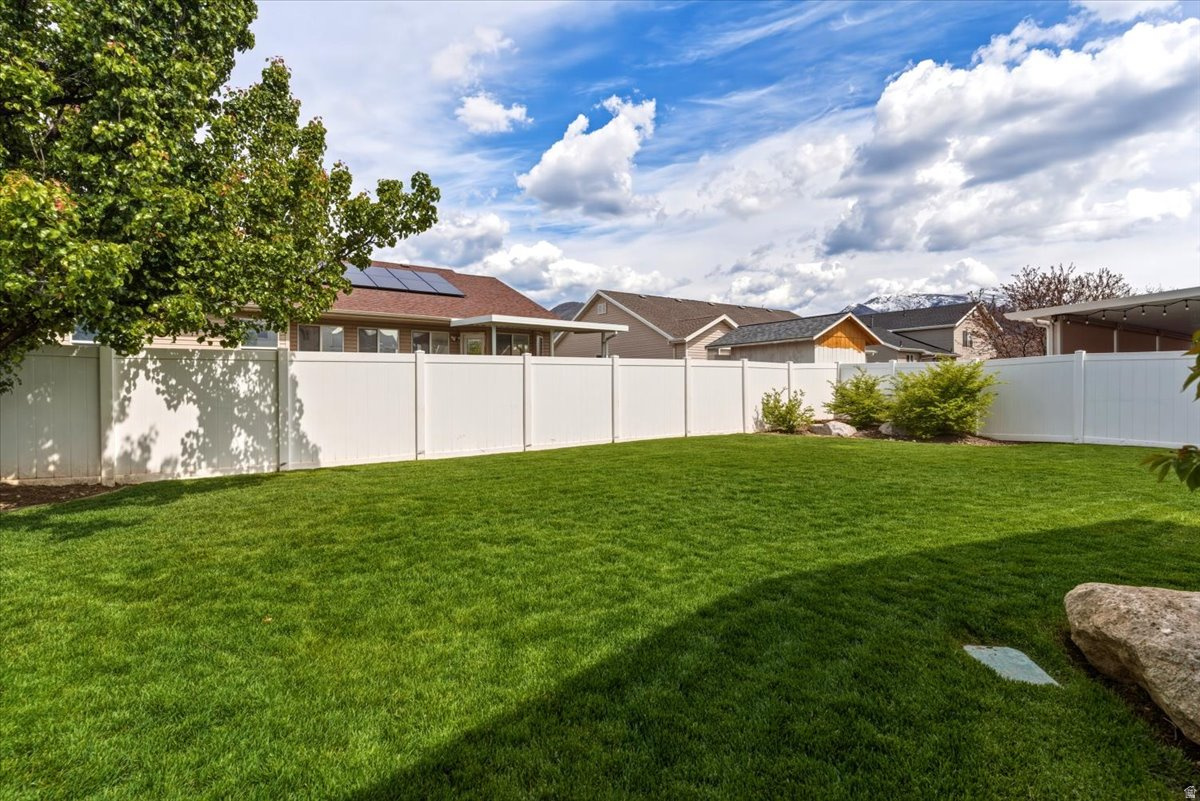BRIER POINTE - Residential