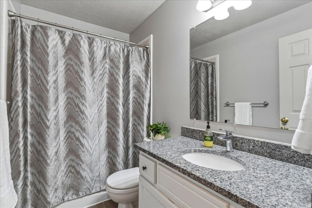 BRIER POINTE - Residential