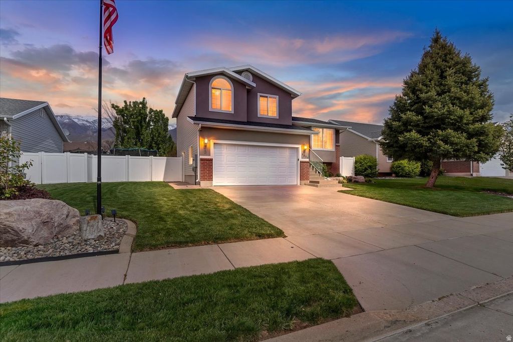 Photo of 6054 S 1325 E, South Ogden, UT 84405 (MLS # 2154421)