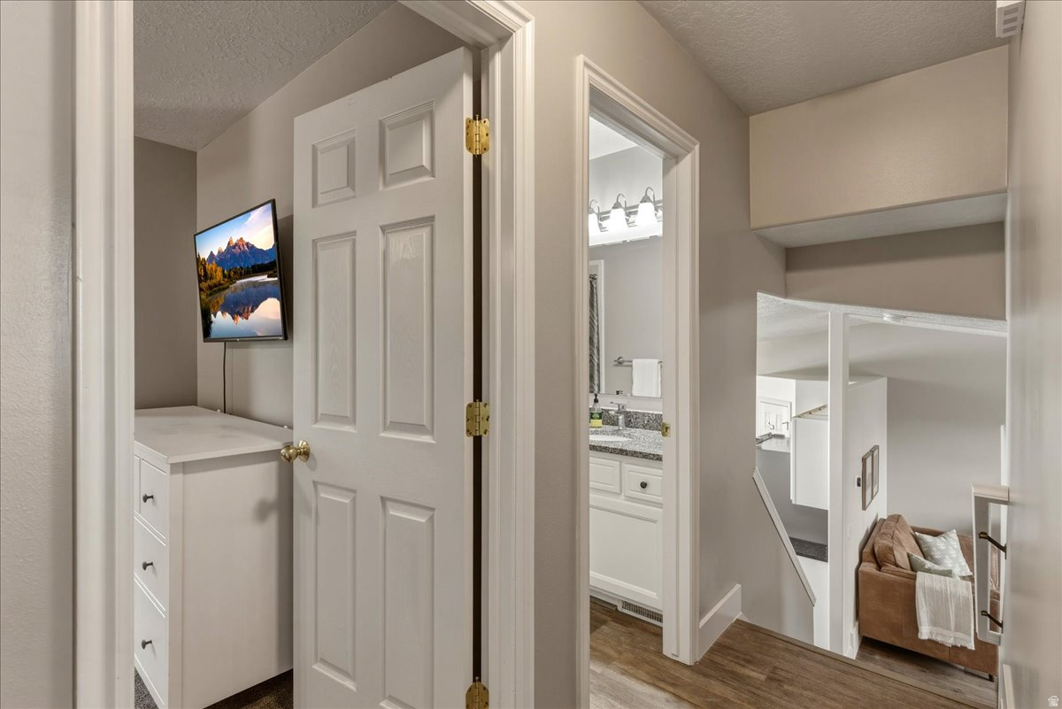BRIER POINTE - Residential