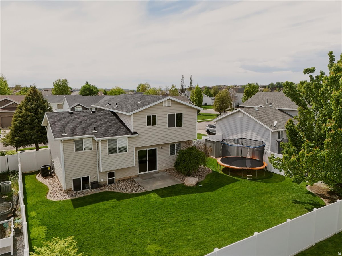BRIER POINTE - Residential