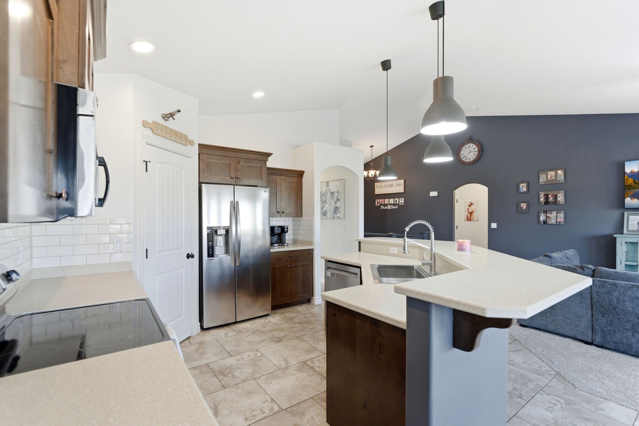 WESTERN SPRINGS - Residential