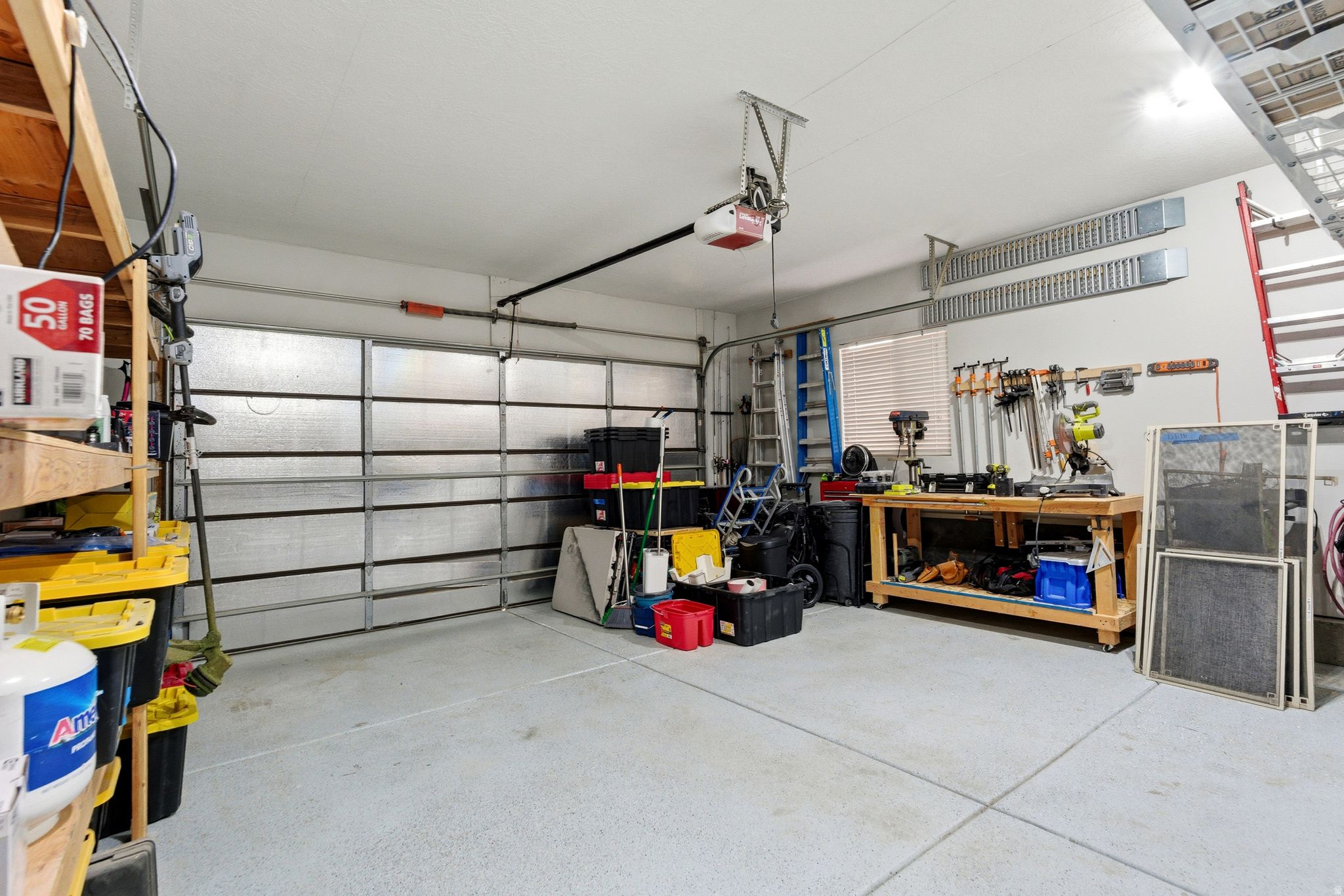 WESTERN SPRINGS - Residential