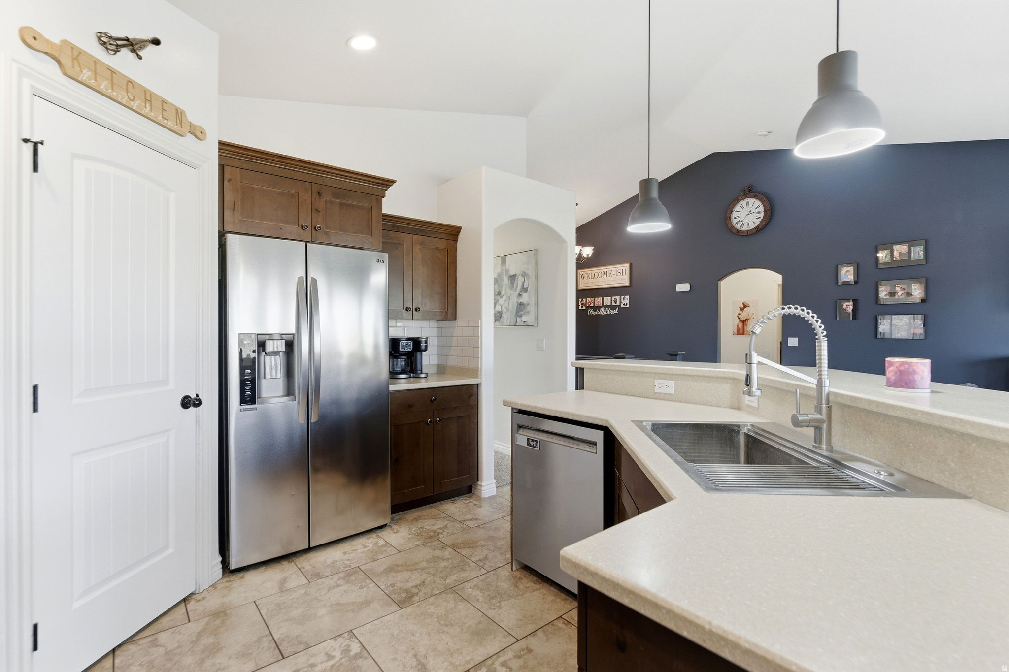 WESTERN SPRINGS - Residential