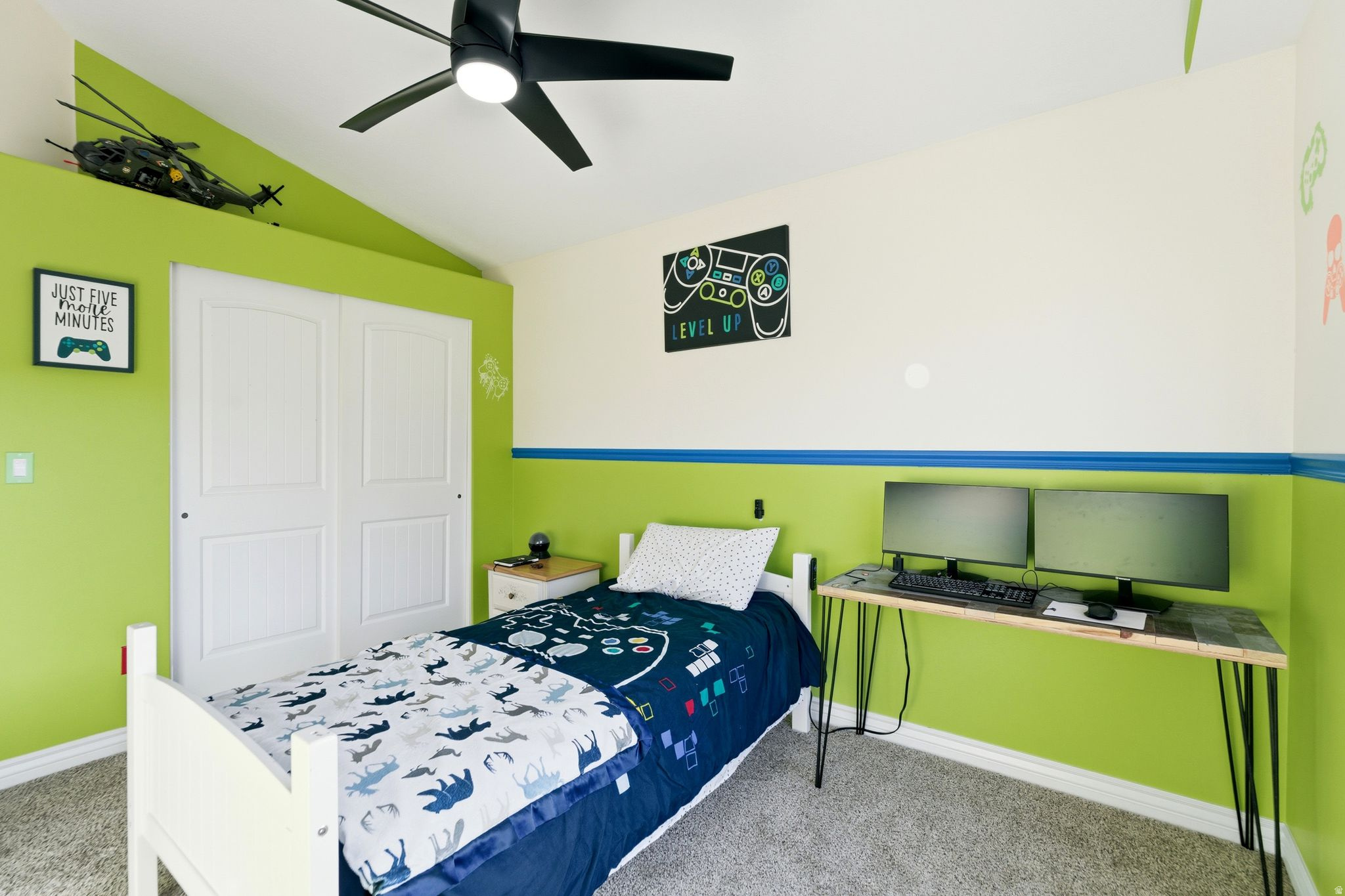 WESTERN SPRINGS - Residential