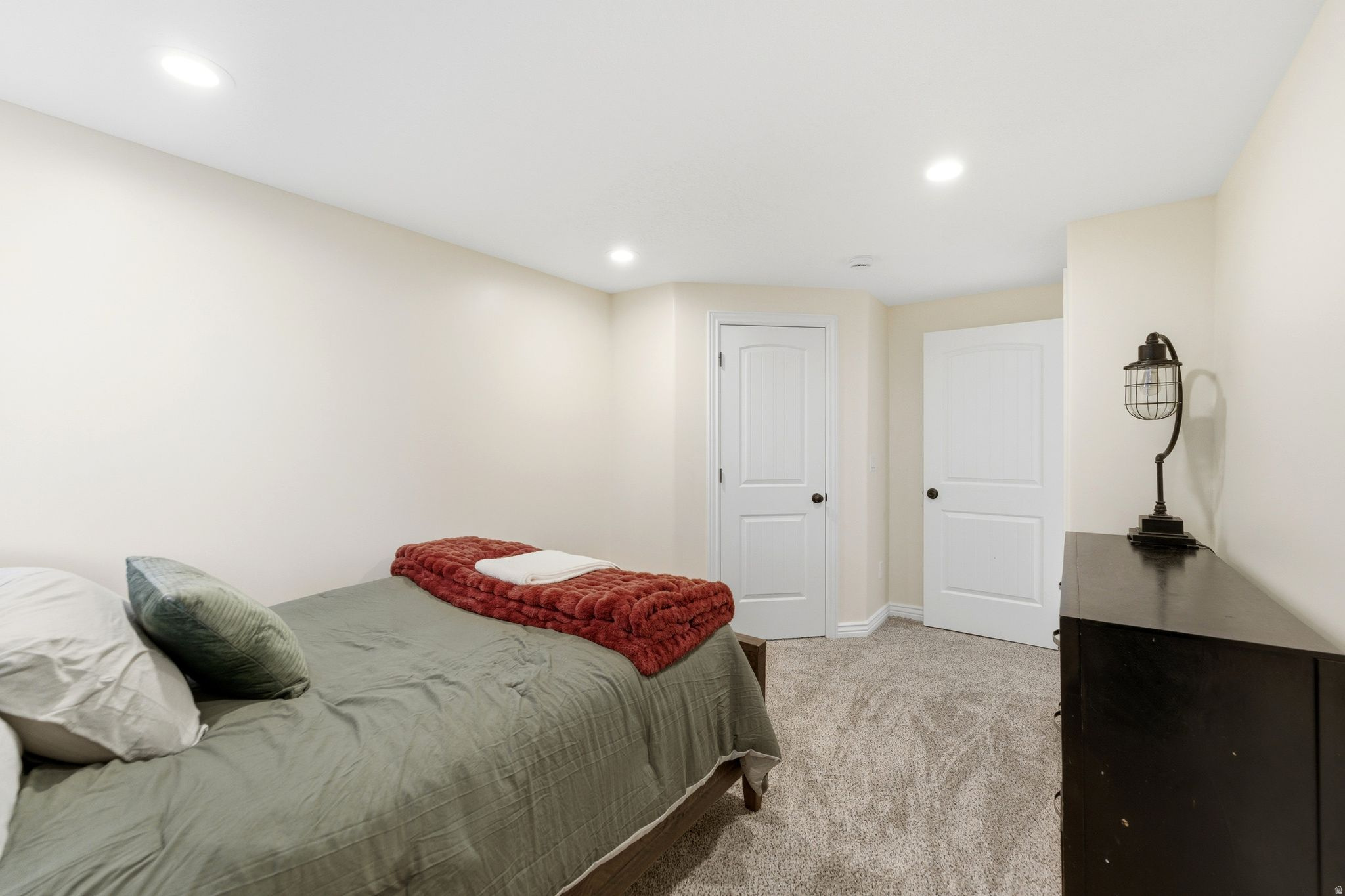 WESTERN SPRINGS - Residential