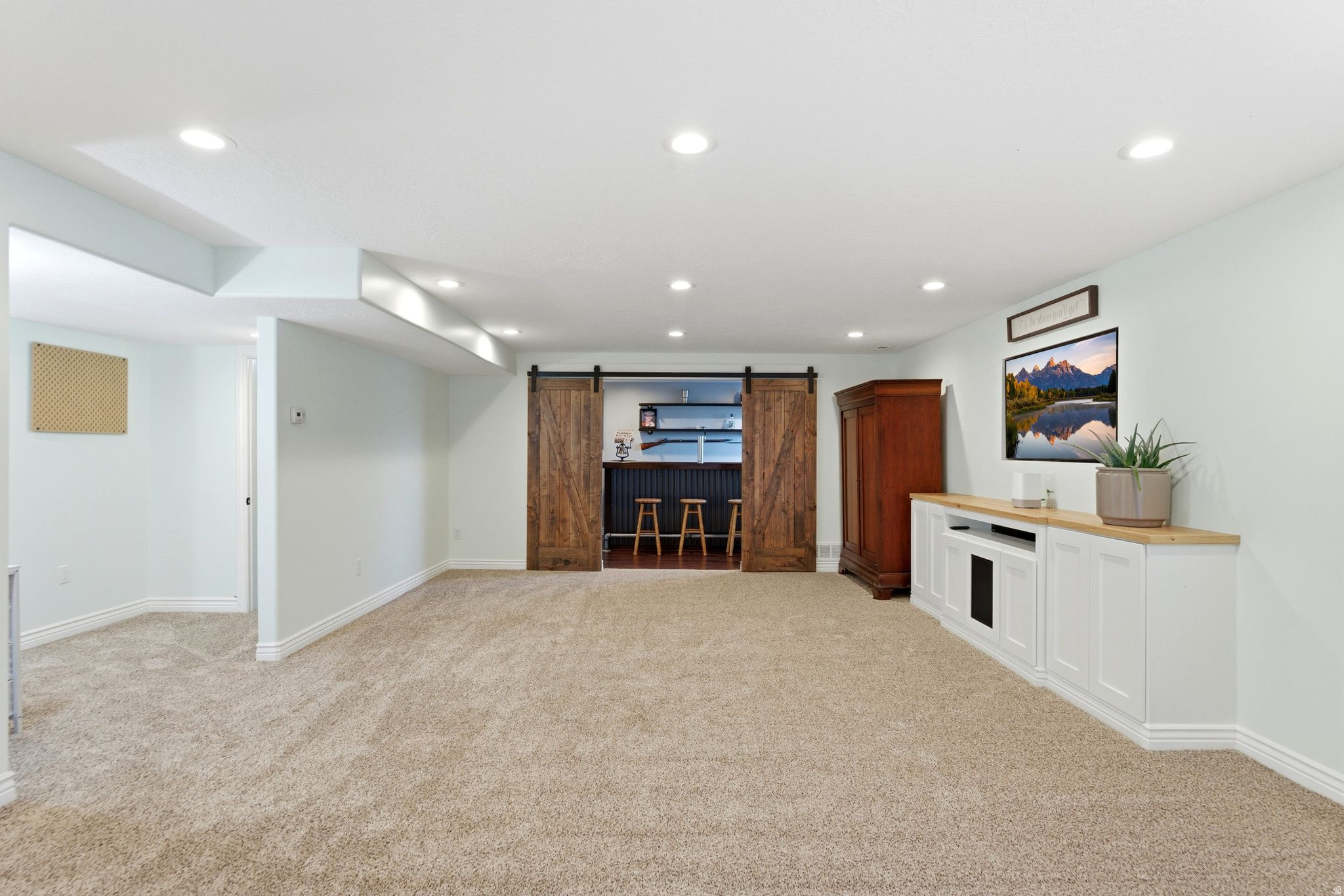 WESTERN SPRINGS - Residential