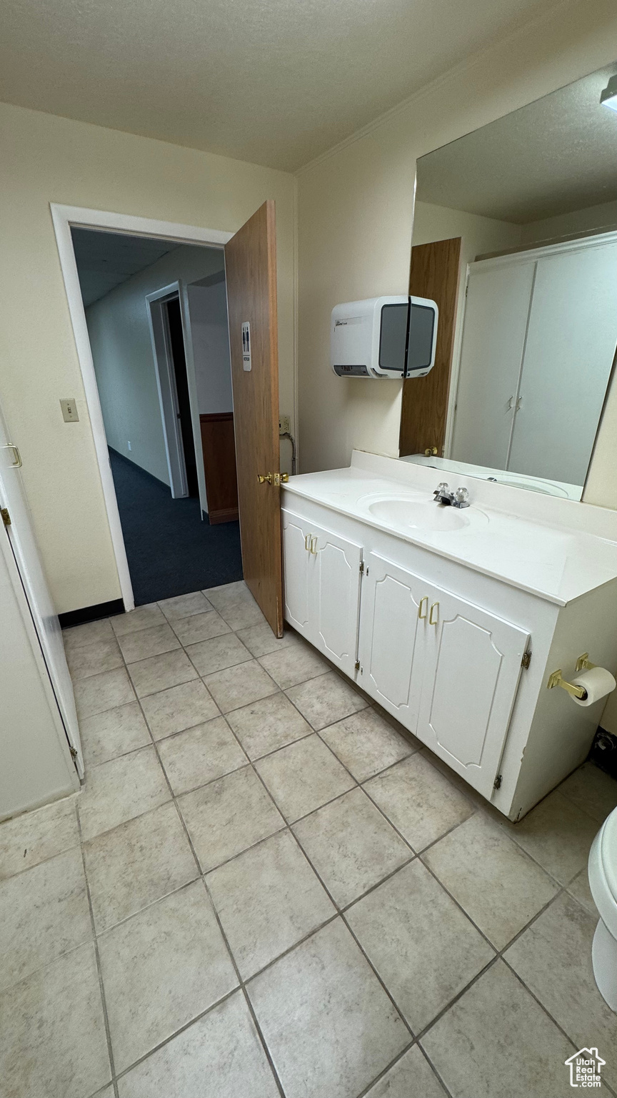 RIVERBEND PARK - Commercial Lease