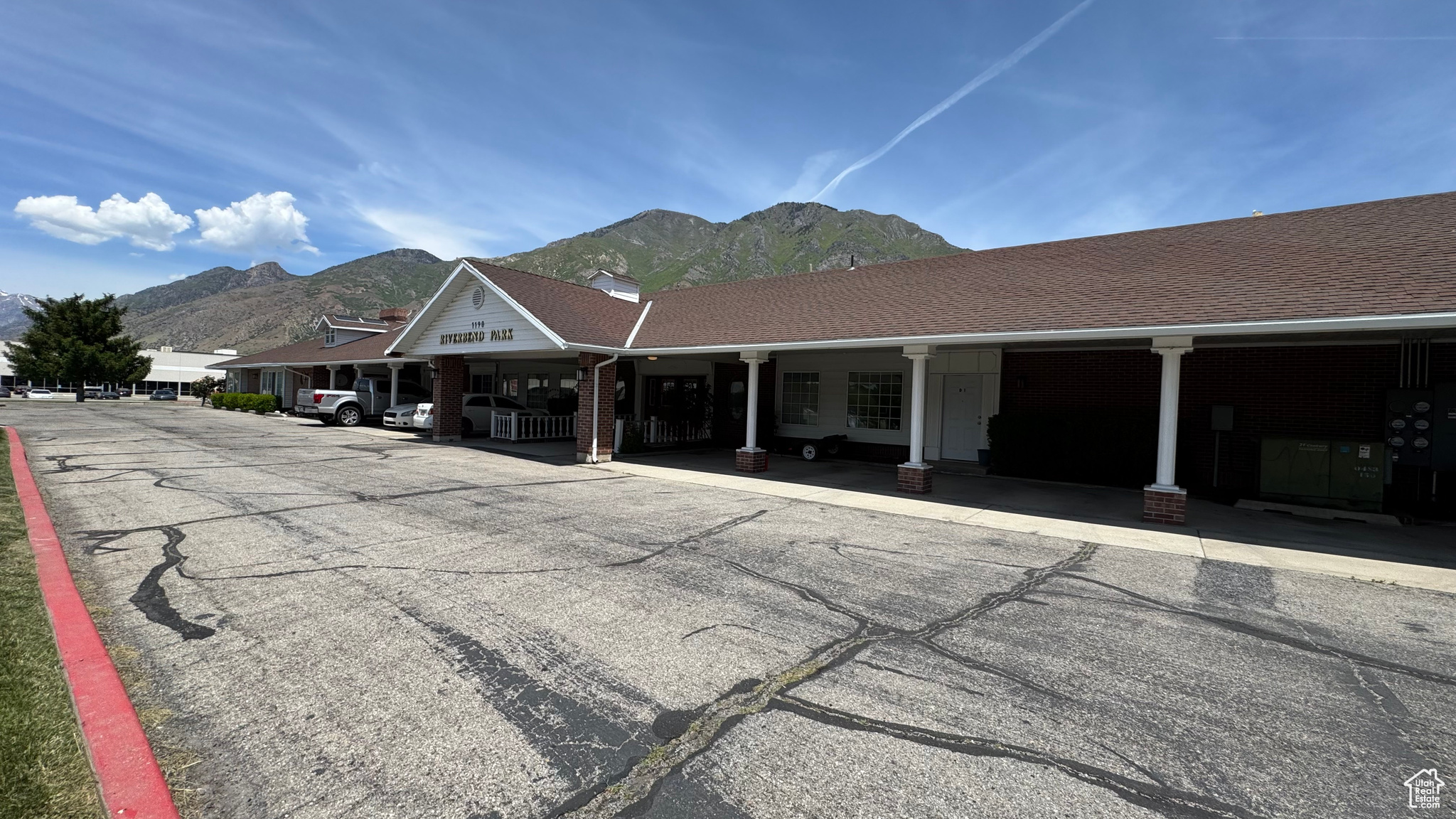 RIVERBEND PARK - Commercial Lease