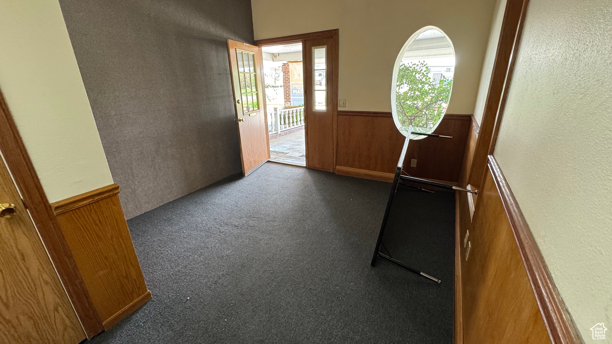 RIVERBEND PARK - Commercial Lease