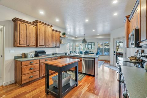 Tiny photo for 1052 S COVE DR E, Springville, UT 84663 (MLS # 2131983)