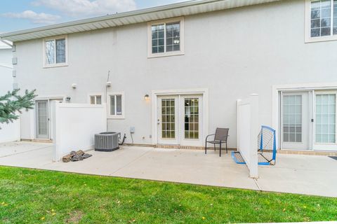 Tiny photo for 225 E 2300 N, North Ogden, UT 84414 (MLS # 2122300)