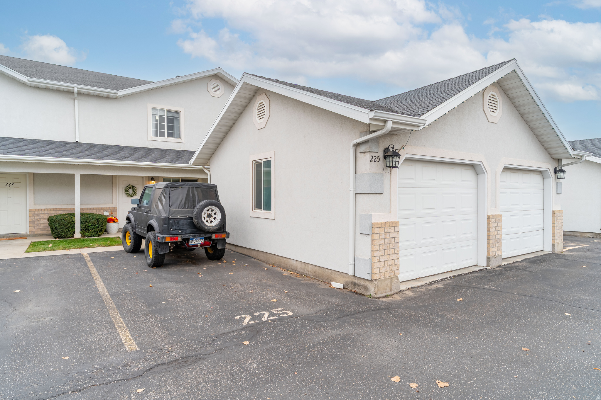 BLACKHAWK - Residential