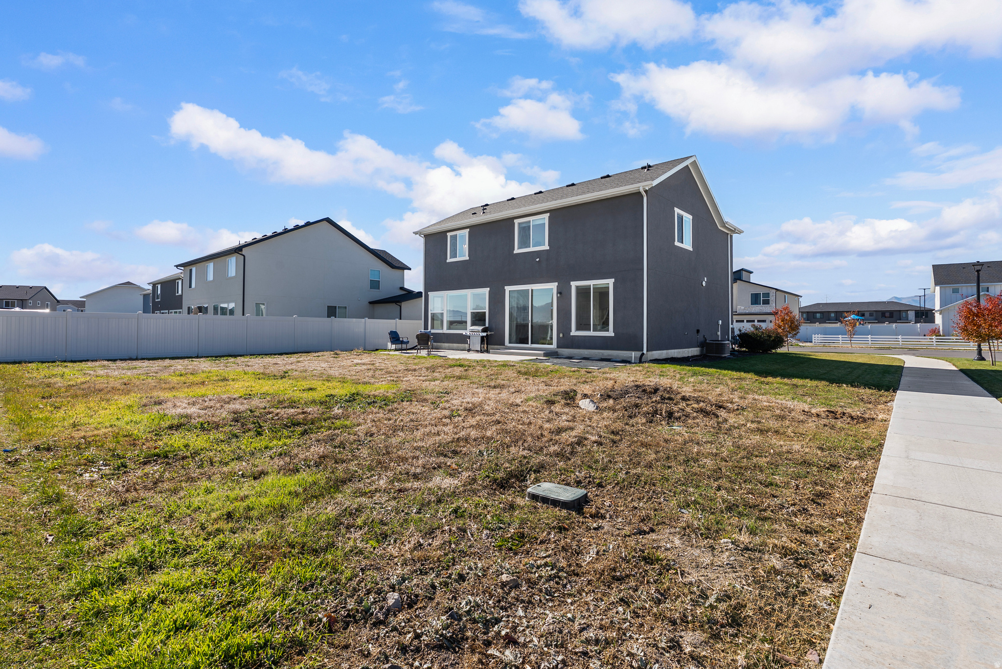 AF CROSSING - Residential