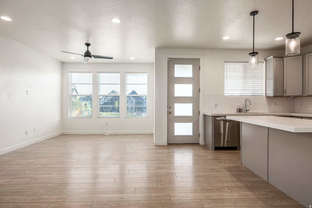 Photo of 405 W 3175 N, Lehi, UT 84043 (MLS # 2184030)