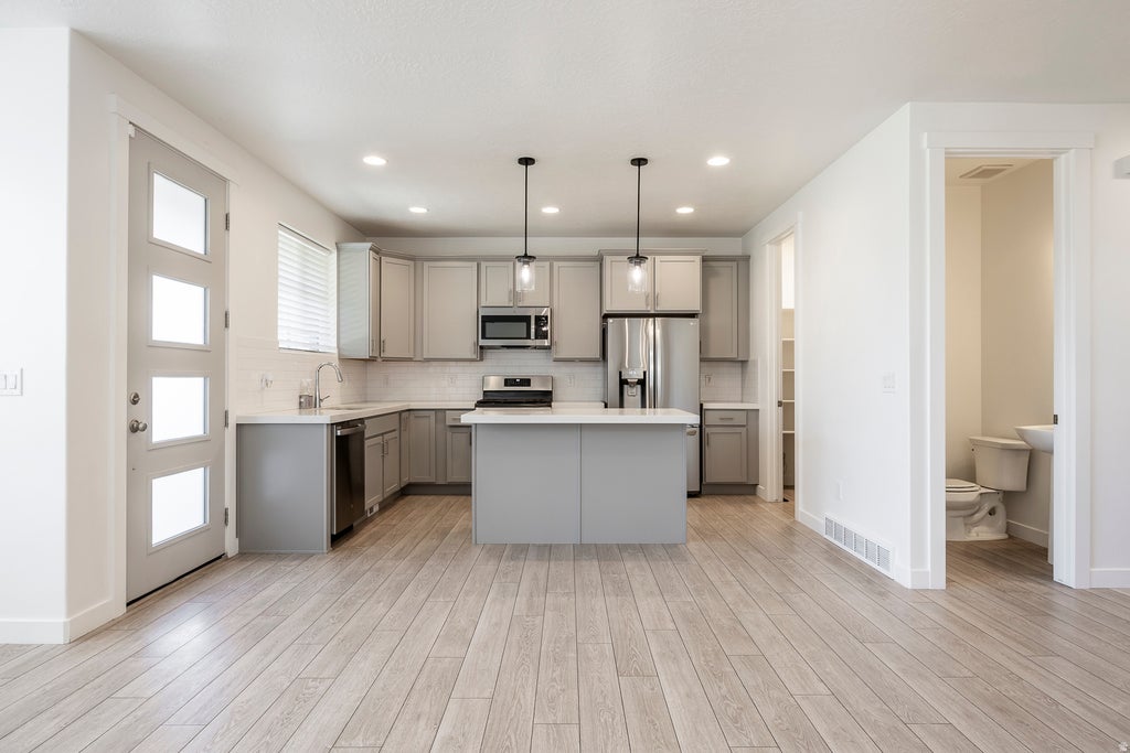 Photo of 405 W 3175 N, Lehi, UT 84043 (MLS # 2184030)