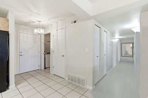 Tiny photo for 1245 E PRIVET DR S #429, Cottonwood Heights, UT 84121 (MLS # 2122632)