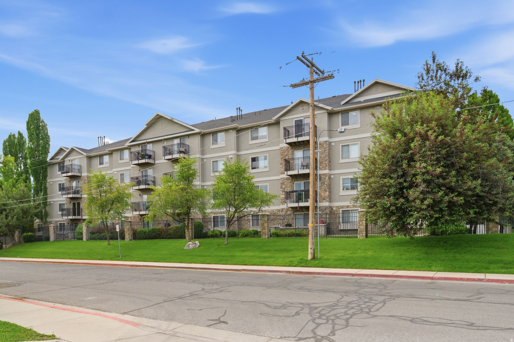 STONE HAVEN CONDOMINIUM PHASE 3 - Residential