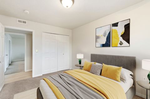 Tiny photo for 1245 E PRIVET DR S #429, Cottonwood Heights, UT 84121 (MLS # 2122632)