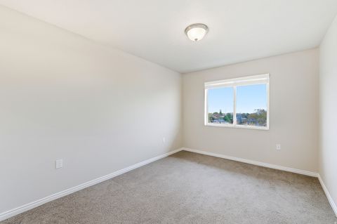 Tiny photo for 1245 E PRIVET DR S #429, Cottonwood Heights, UT 84121 (MLS # 2122632)