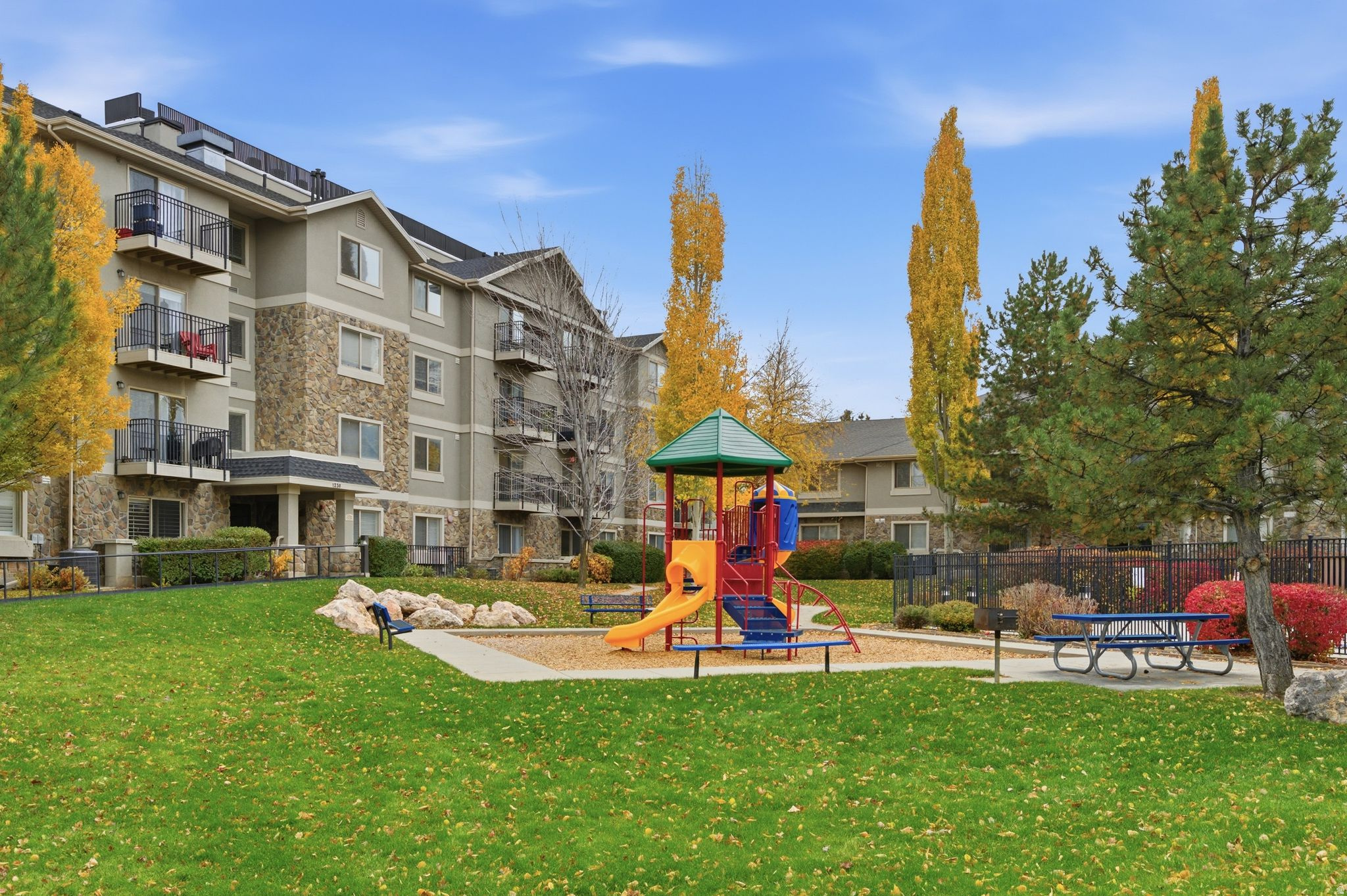 STONE HAVEN CONDOMINIUM PHASE 3 - Residential