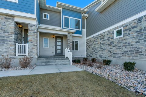 Photo of 994 W SAPPHIRE PEAK DR #200, Bluffdale, UT 84065 (MLS # 2134167)