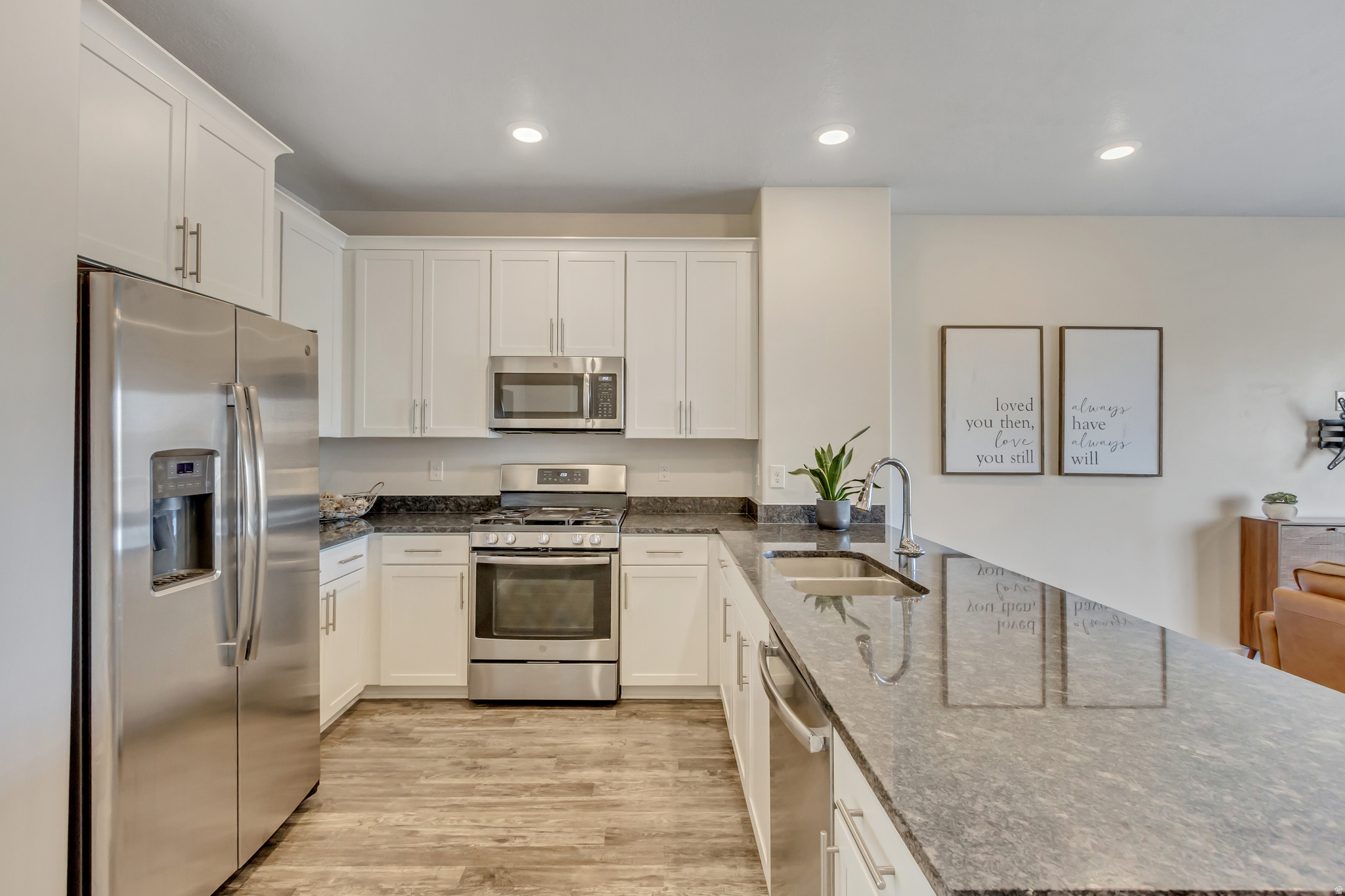 COBALT VILLAGE - Residential