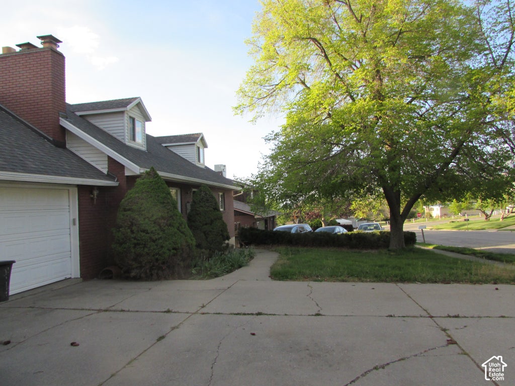 Photo of 3166 S LINDEN ST, Bountiful, UT 84010 (MLS # 2192110)