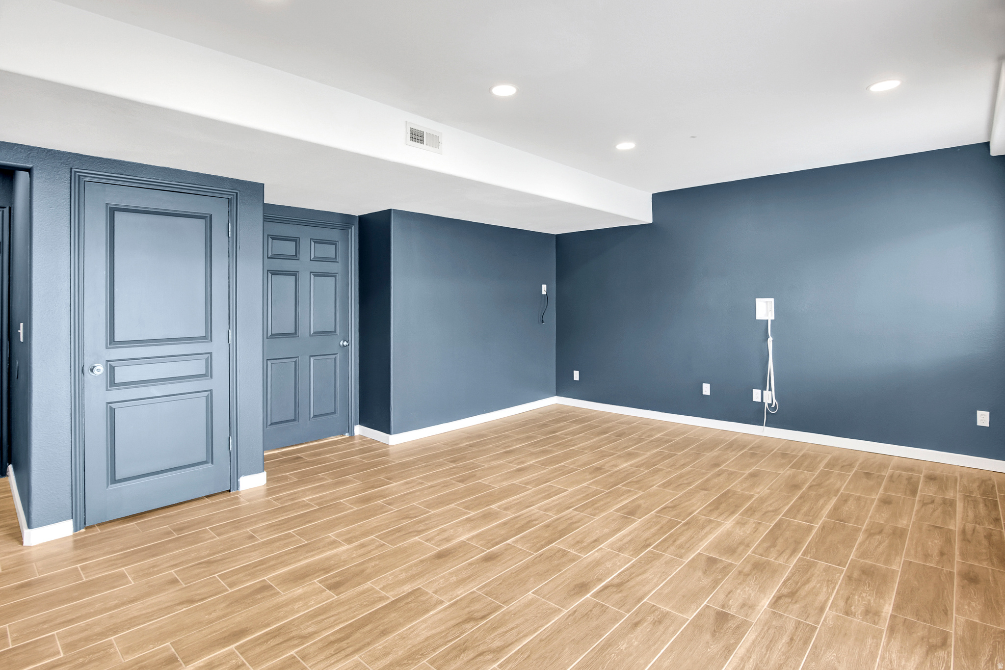 MOONLIT MEADOWS AT ELK RUN - Residential