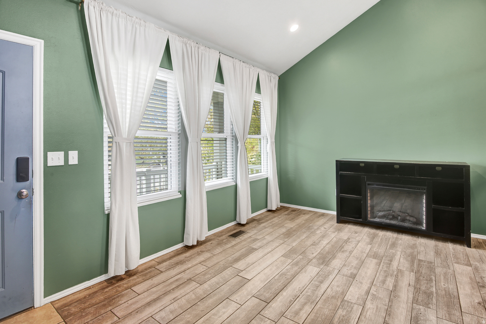 MOONLIT MEADOWS AT ELK RUN - Residential