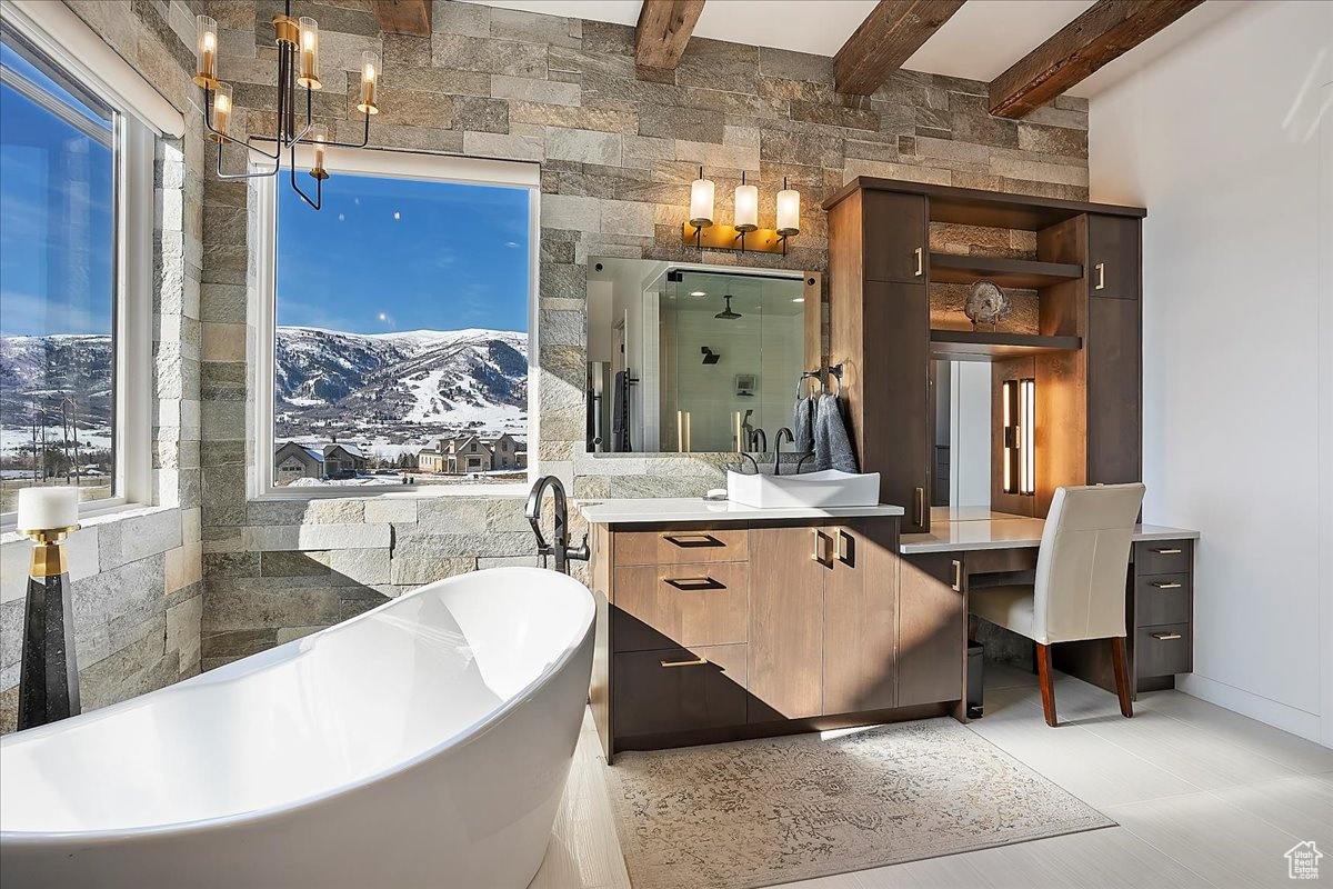 EAGLE RIDGE - Residential