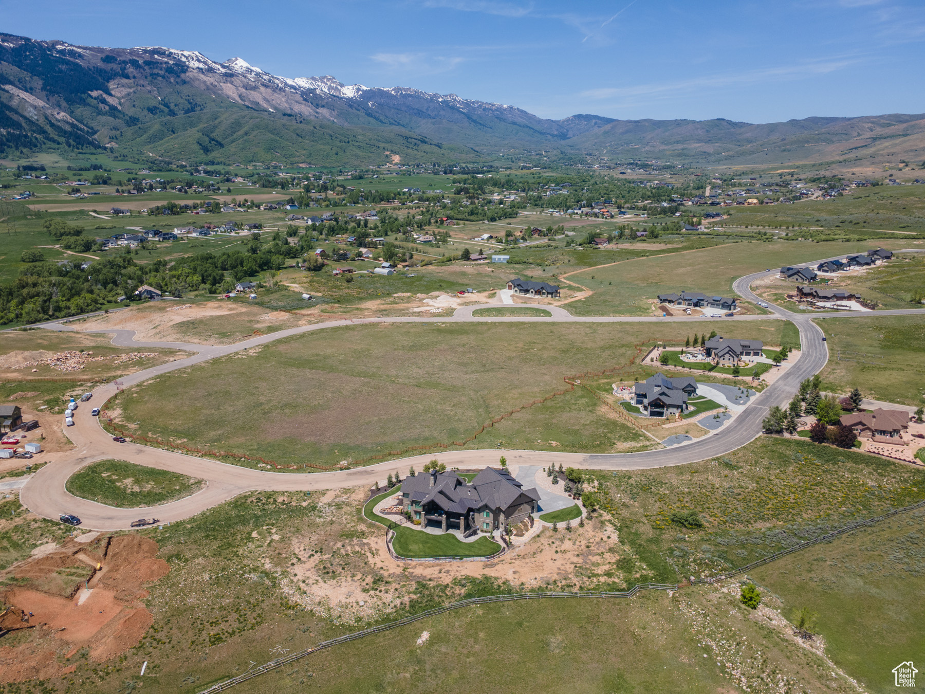EAGLE RIDGE - Residential