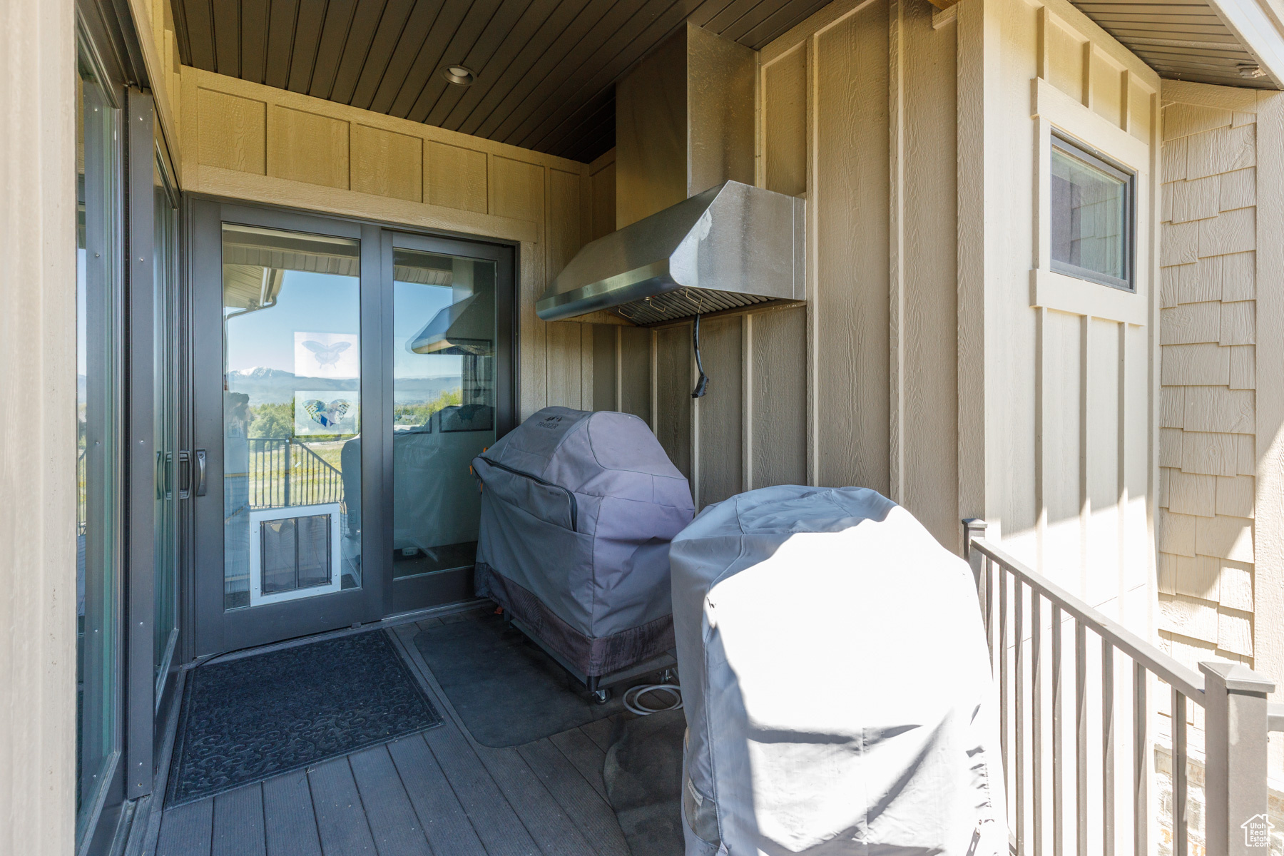 EAGLE RIDGE - Residential