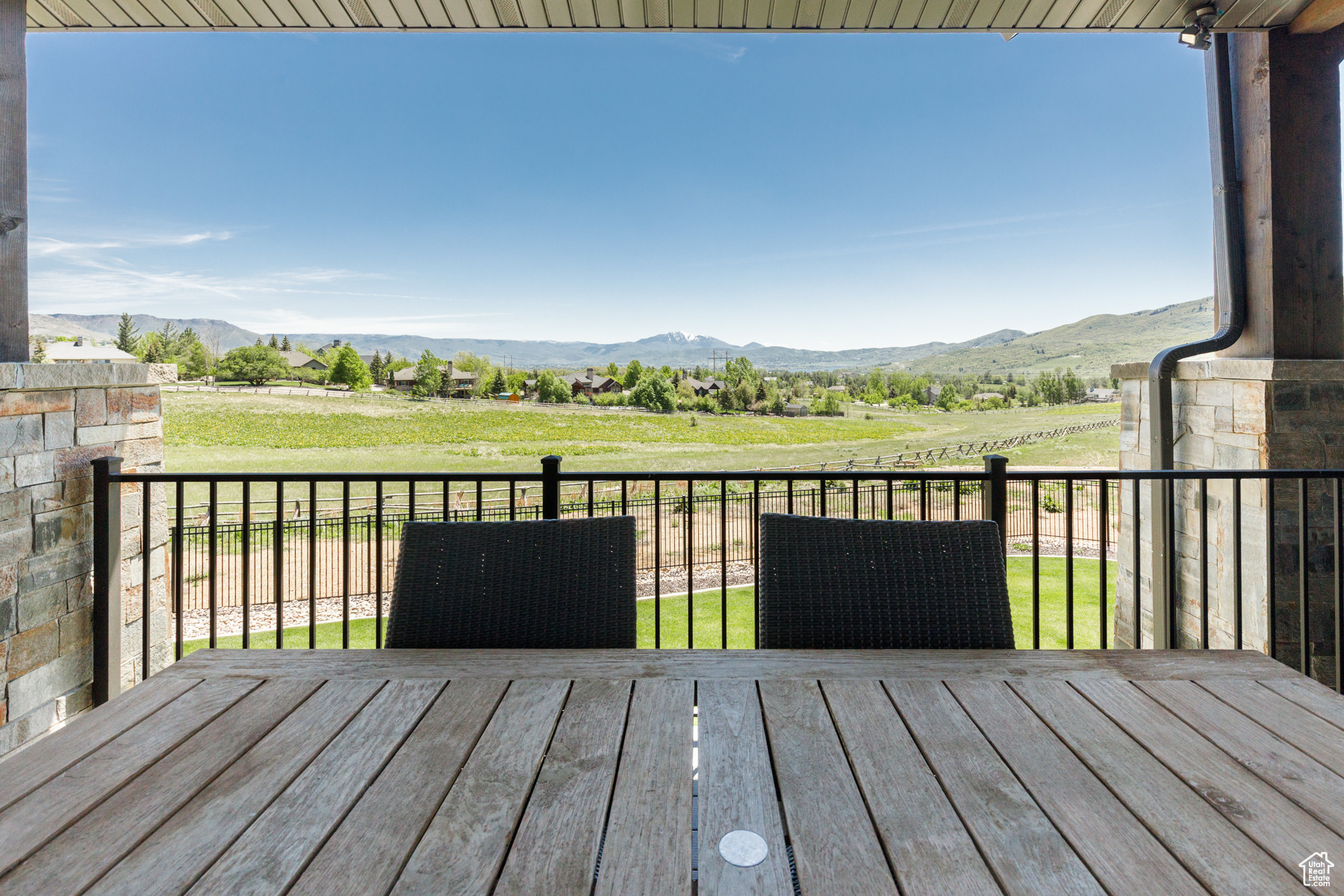 EAGLE RIDGE - Residential