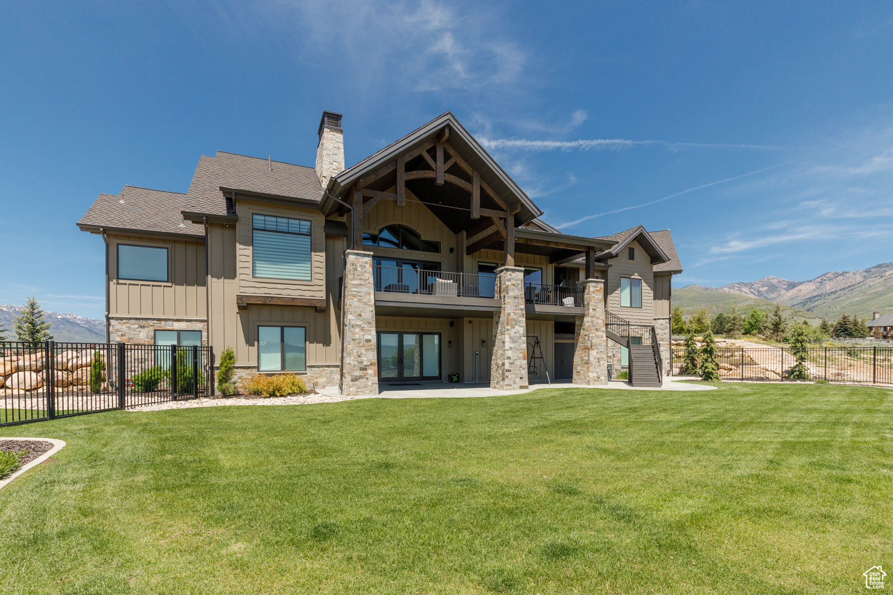 EAGLE RIDGE - Residential