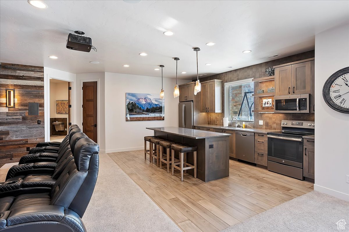 EAGLE RIDGE - Residential