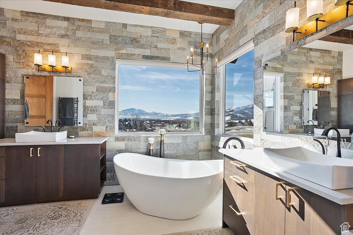 EAGLE RIDGE - Residential