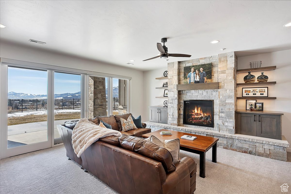 EAGLE RIDGE - Residential