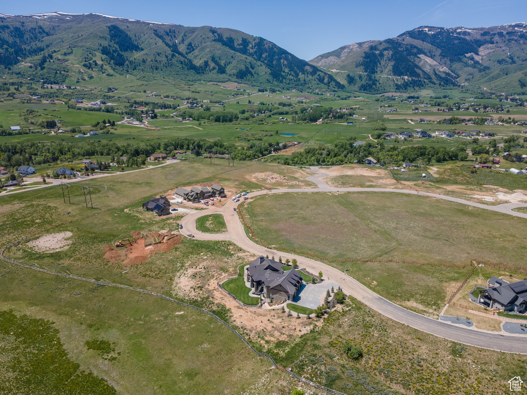 EAGLE RIDGE - Residential