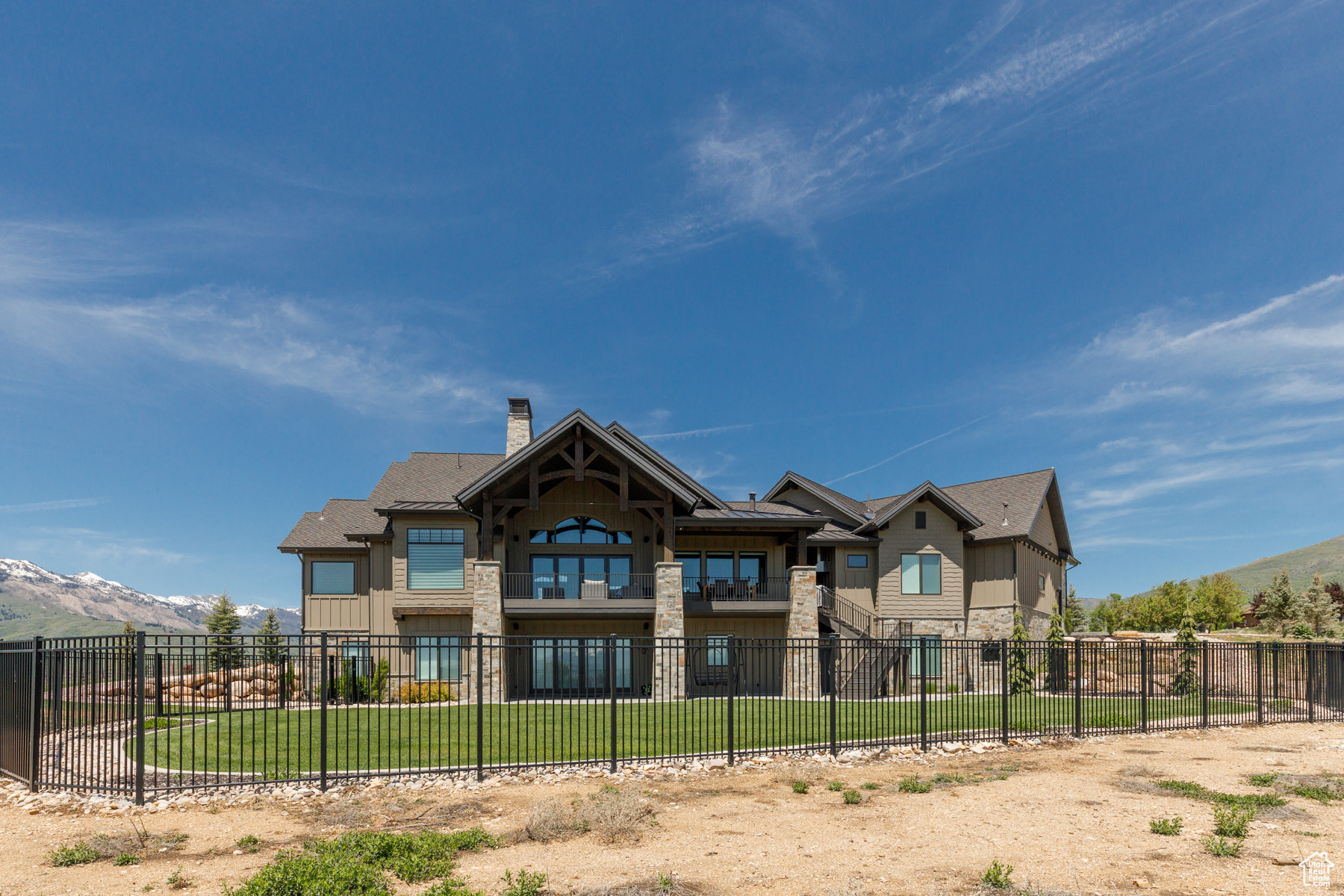 EAGLE RIDGE - Residential