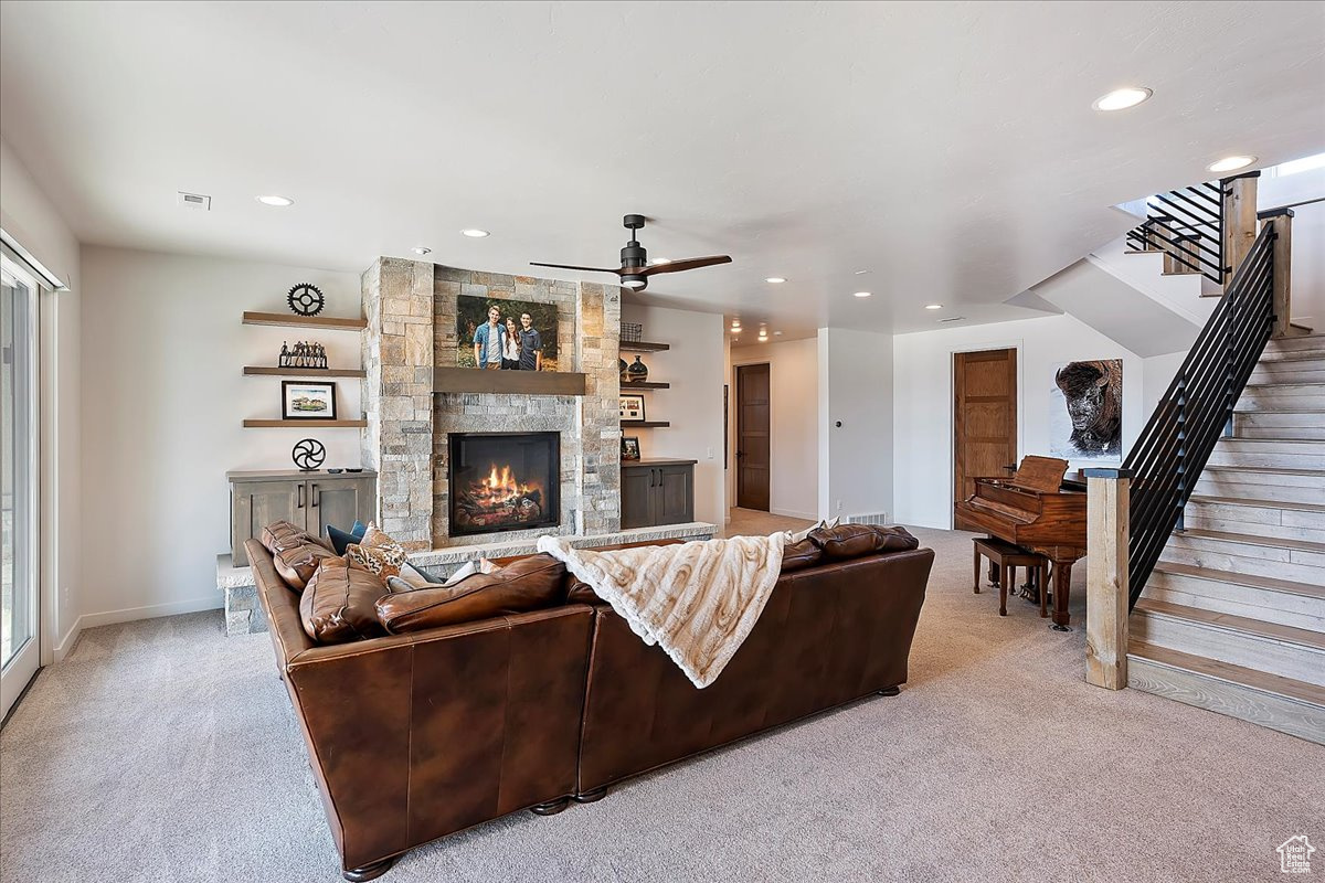 EAGLE RIDGE - Residential
