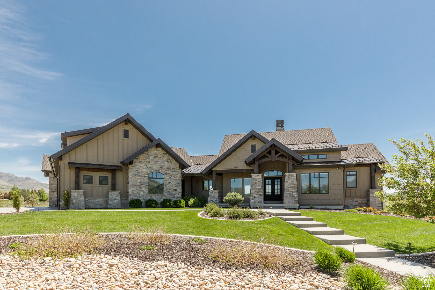 EAGLE RIDGE - Residential