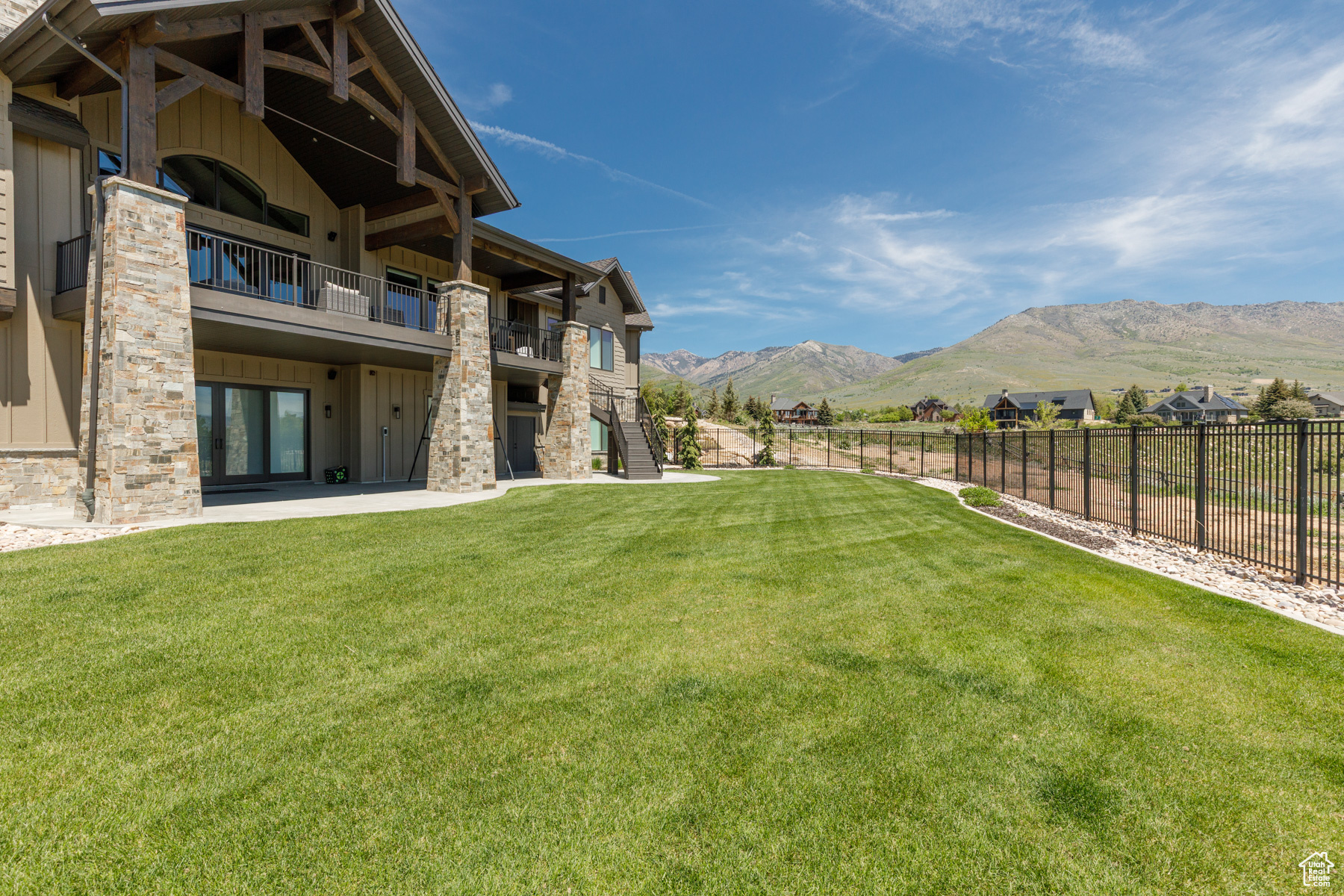 EAGLE RIDGE - Residential
