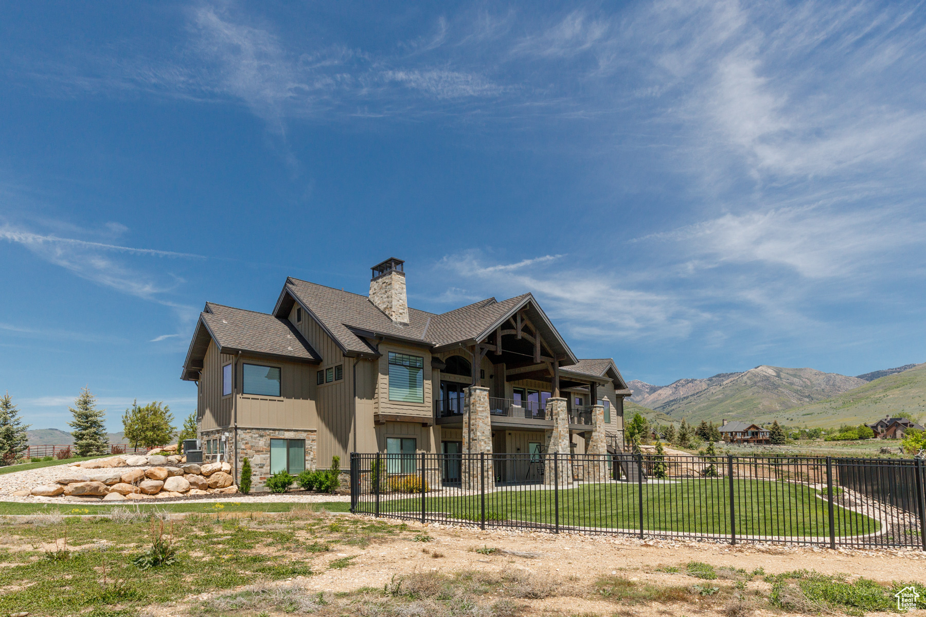 EAGLE RIDGE - Residential