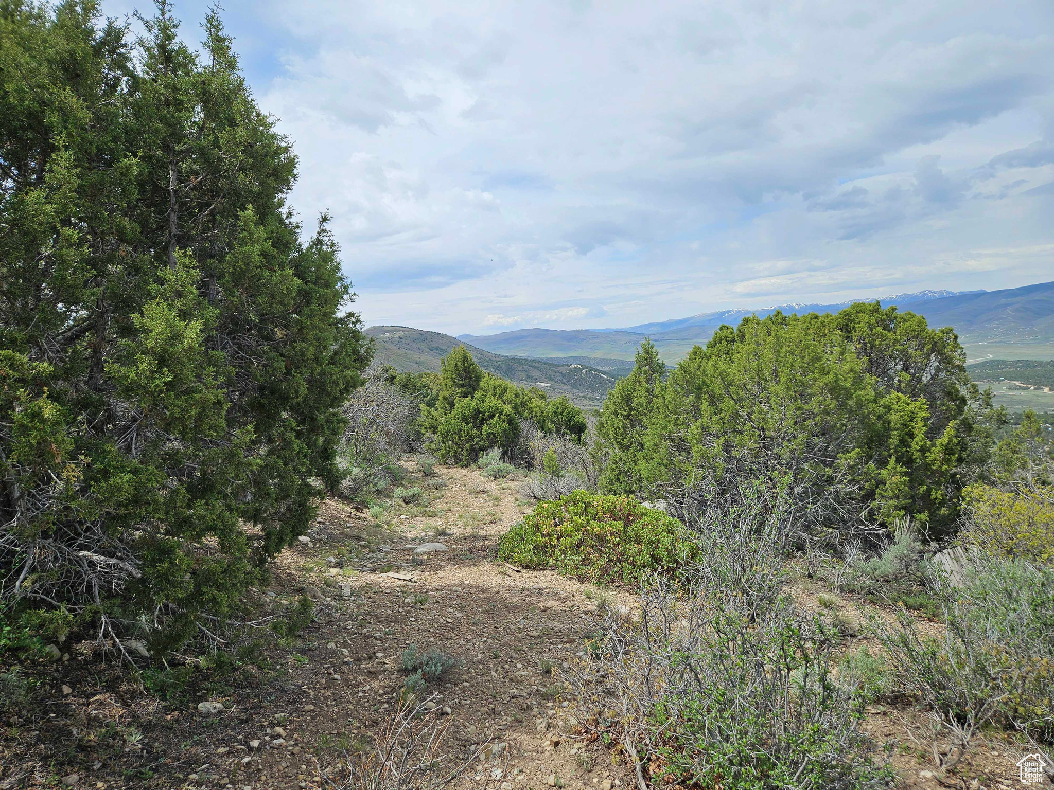 HIDEAWAY VALLEY - Land